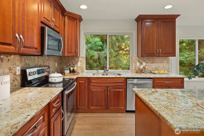 Property photo for 6519 214th Avenue Ne, Redmond photo 14