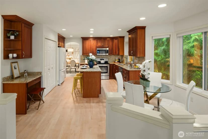 Property photo for 6519 214th Avenue Ne, Redmond photo 17