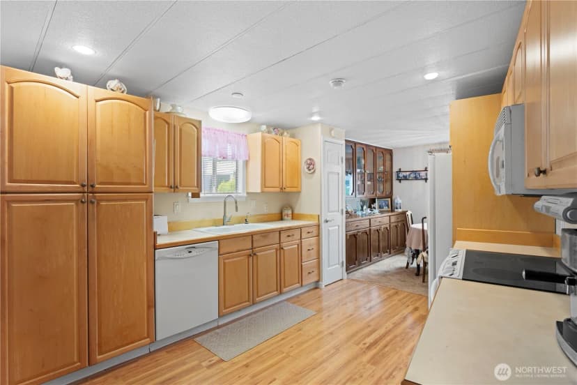 Property photo for 23825 15th Avenue Se #7, Bothell photo 6