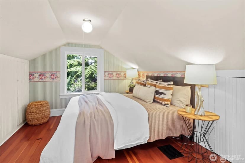 Property photo for 11237 84th Avenue S, Seattle photo 15