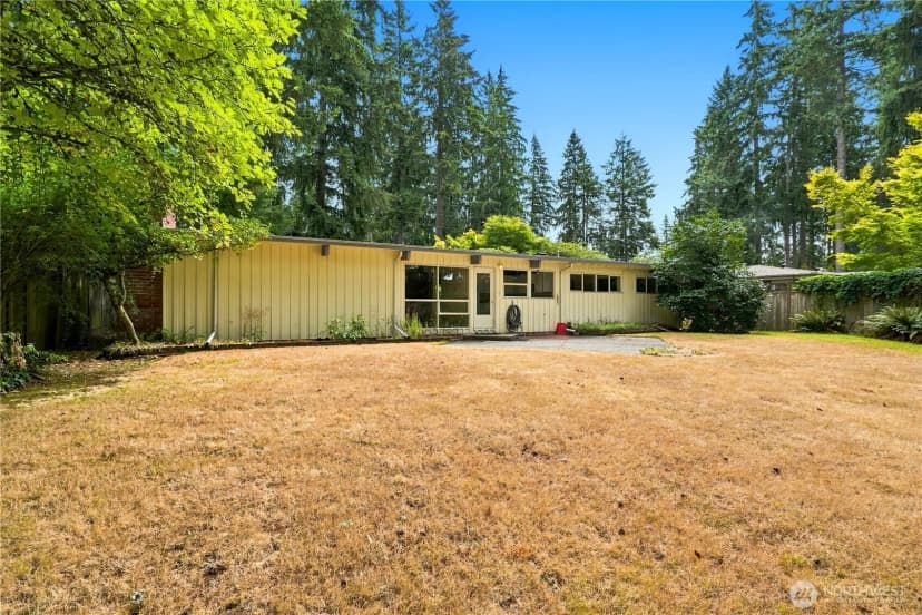 Property photo for 2439 160th Avenue Ne, Bellevue photo 23