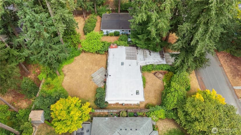 Property photo for 2439 160th Avenue Ne, Bellevue photo 35