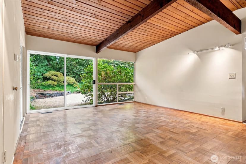 Property photo for 2439 160th Avenue Ne, Bellevue photo 14