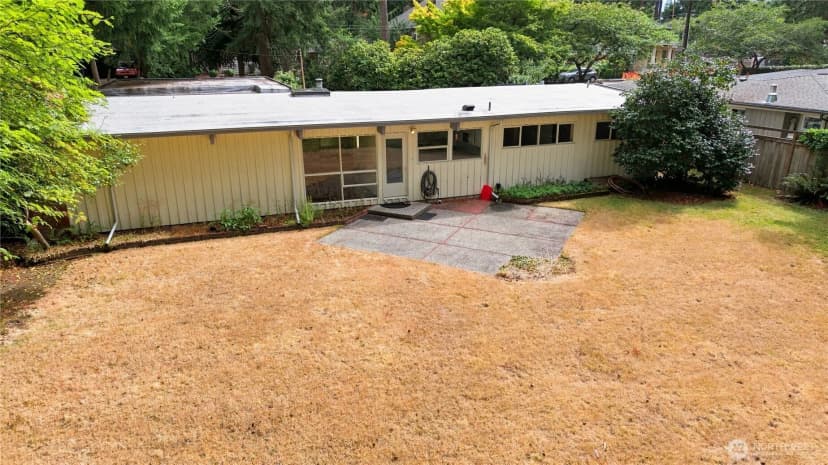 Property photo for 2439 160th Avenue Ne, Bellevue photo 28