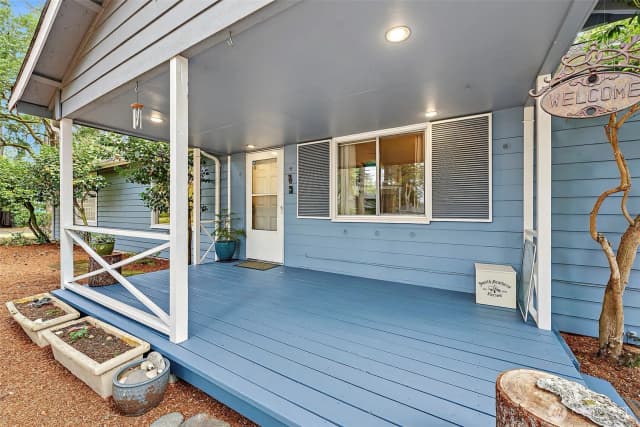 Property photo for 10903 Meadow Road Sw, Lakewood photo 2