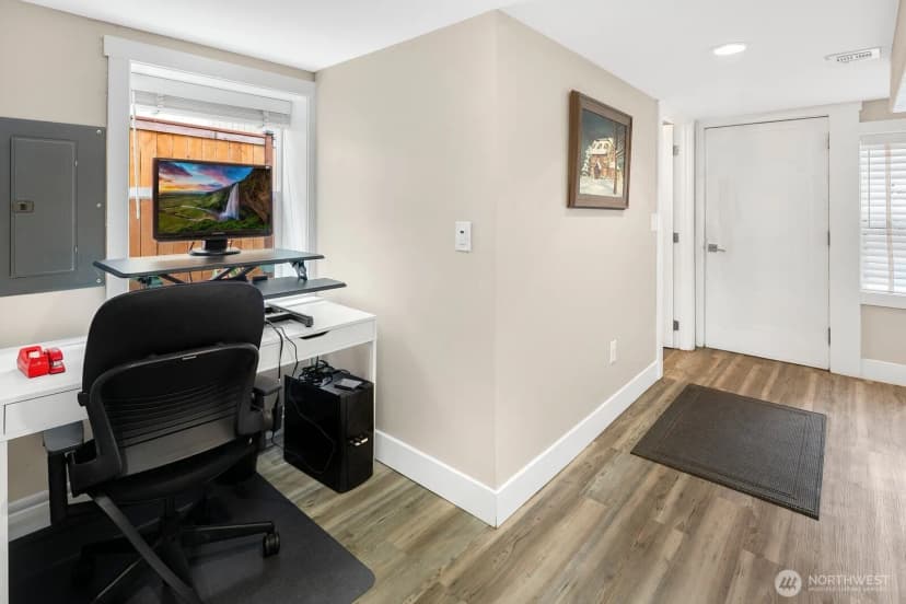 Property photo for 6271 Ellis Avenue S, Seattle photo 24