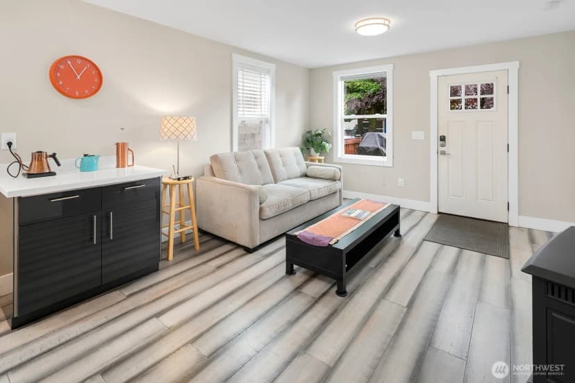 Property photo for 6271 Ellis Avenue S, Seattle photo 6
