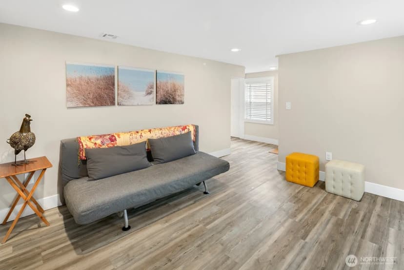 Property photo for 6271 Ellis Avenue S, Seattle photo 27