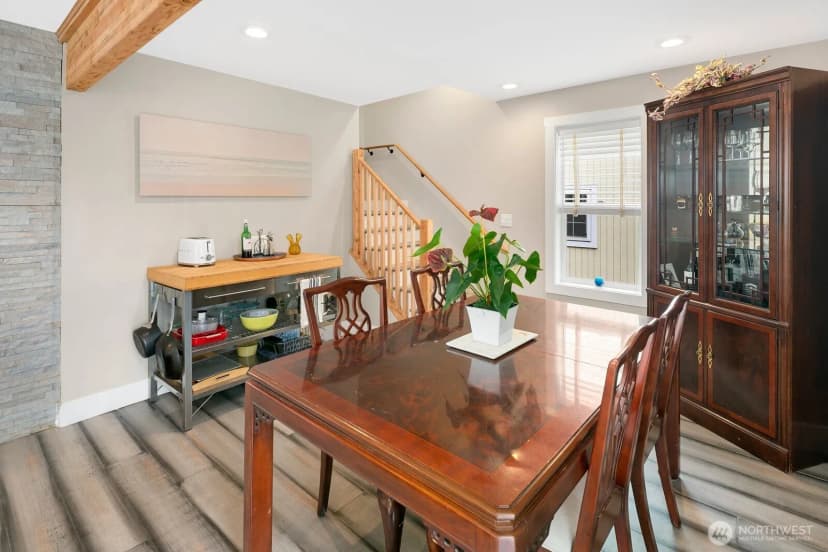 Property photo for 6271 Ellis Avenue S, Seattle photo 11