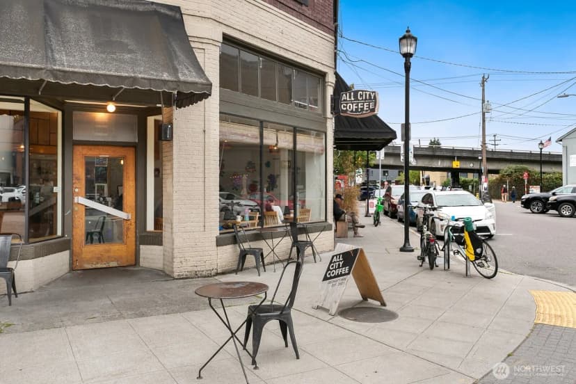 Property photo for 6271 Ellis Avenue S, Seattle photo 38