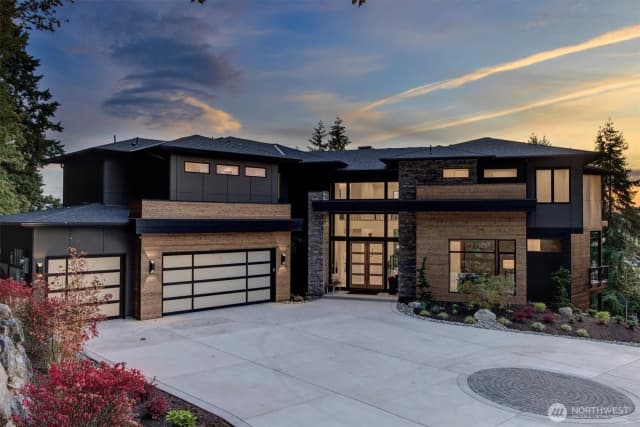 Property photo for 13404 Woodinville-redmond Road Ne, Redmond