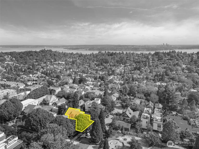 Property photo for 2400 E Howell Street #f, Seattle photo 40
