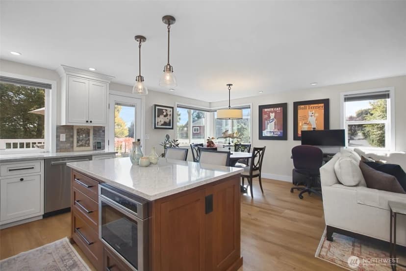 Property photo for 2400 E Howell Street #f, Seattle photo 9
