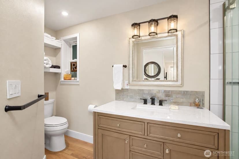 Property photo for 2400 E Howell Street #f, Seattle photo 24