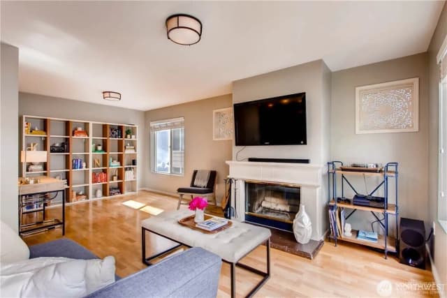 Property photo for 500 Aloha Street #211, Seattle photo 5