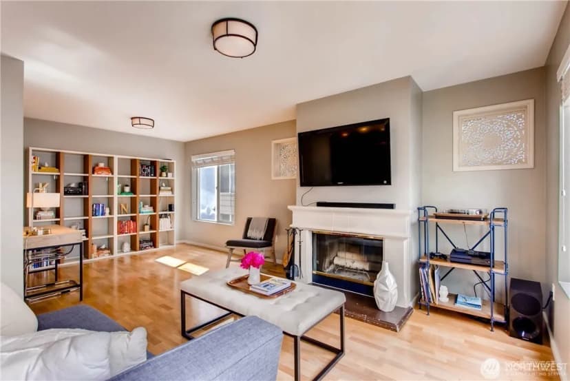 Property photo for 500 Aloha Street #211, Seattle photo 5