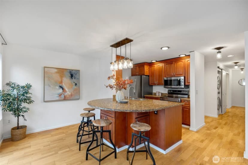 Property photo for 500 Aloha Street #211, Seattle photo 7