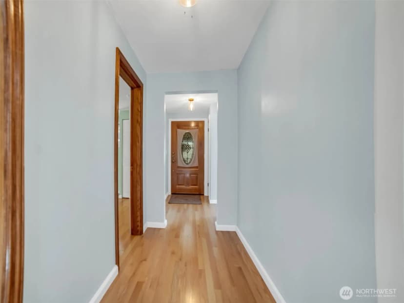 Property photo for 4044 39th Avenue Sw, Seattle photo 12
