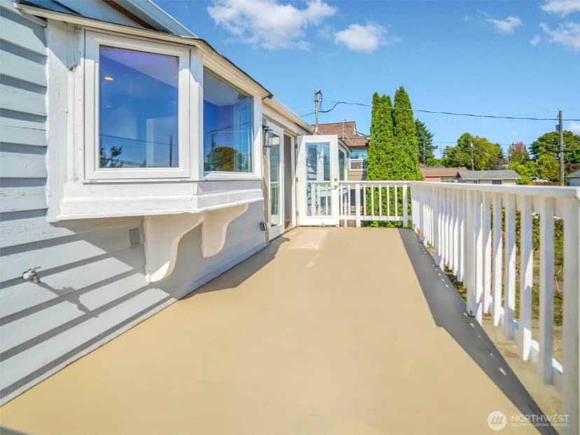 Property photo for 4044 39th Avenue Sw, Seattle photo 27