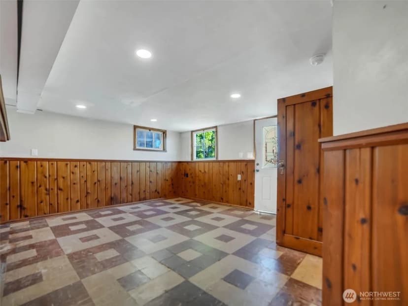 Property photo for 4044 39th Avenue Sw, Seattle photo 16
