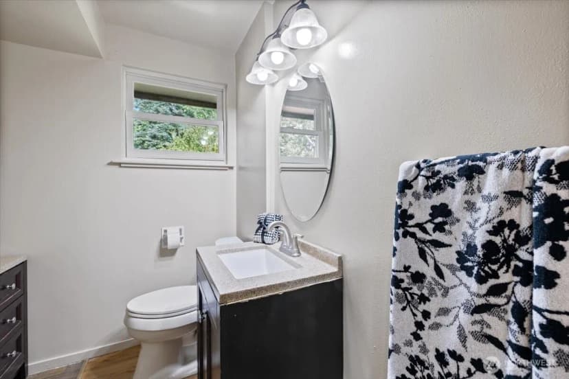 Property photo for 1416 Ne 158th Street, Shoreline photo 14