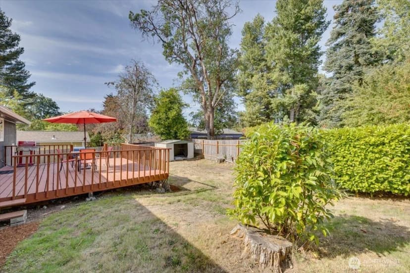Property photo for 1416 Ne 158th Street, Shoreline photo 25