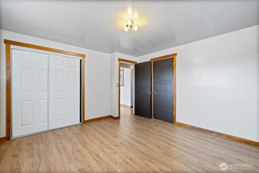 Property photo for 1416 Ne 158th Street, Shoreline photo 10