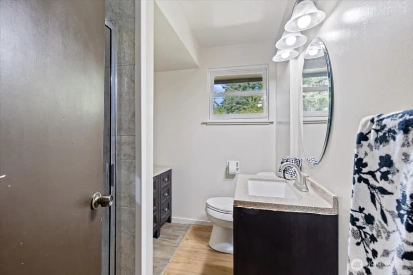 Property photo for 1416 Ne 158th Street, Shoreline photo 12