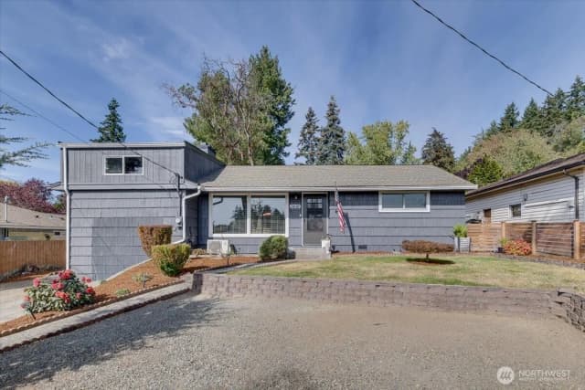 Property photo for 1416 Ne 158th Street, Shoreline