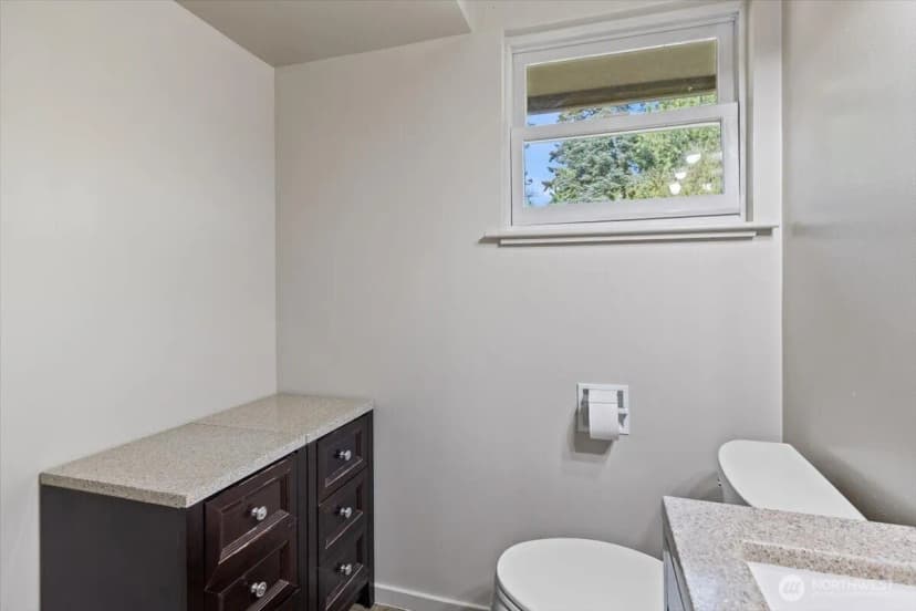 Property photo for 1416 Ne 158th Street, Shoreline photo 13