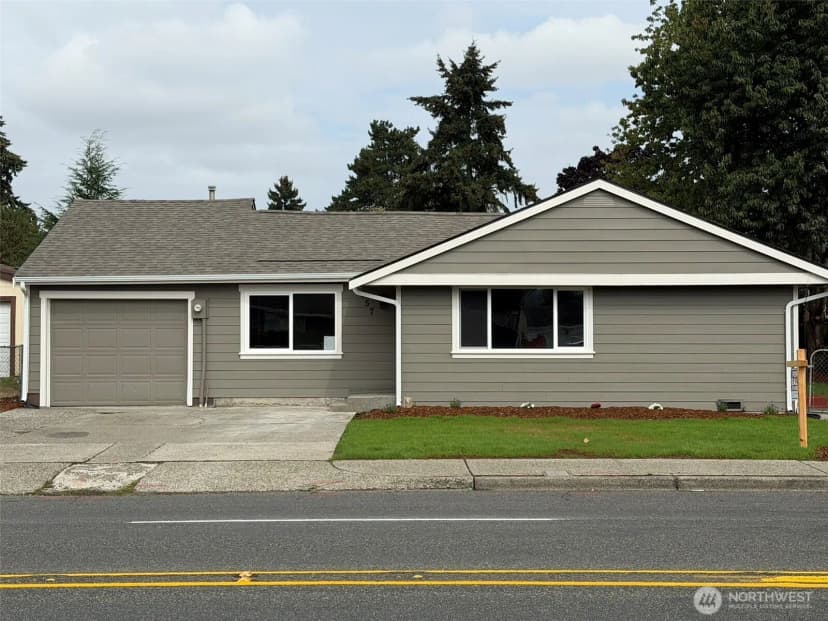 Property photo for 857 S 72nd Street, Tacoma photo 2
