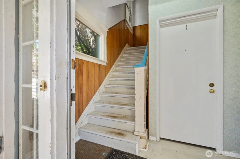 Property photo for 206 12th Avenue E, Seattle photo 20