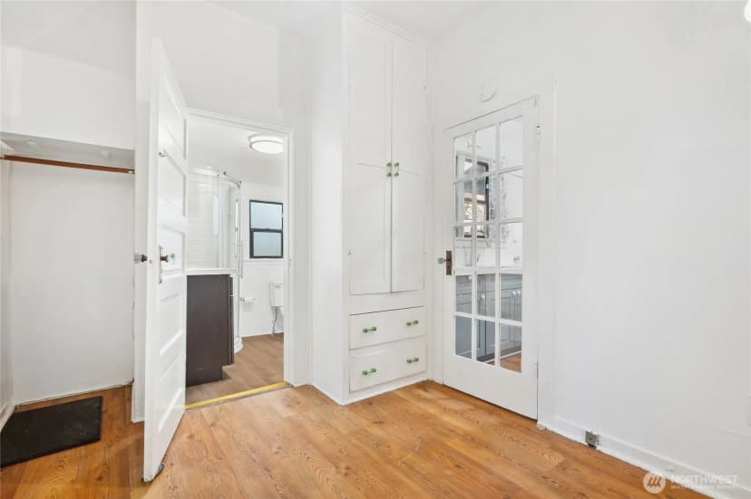 Property photo for 206 12th Avenue E, Seattle photo 14
