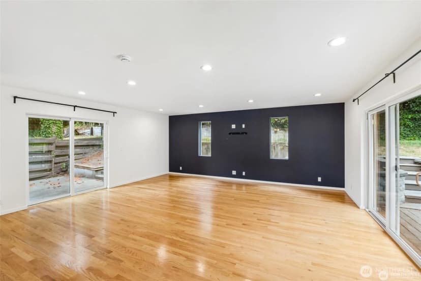 Property photo for 12456 Se 27th Street, Bellevue photo 11