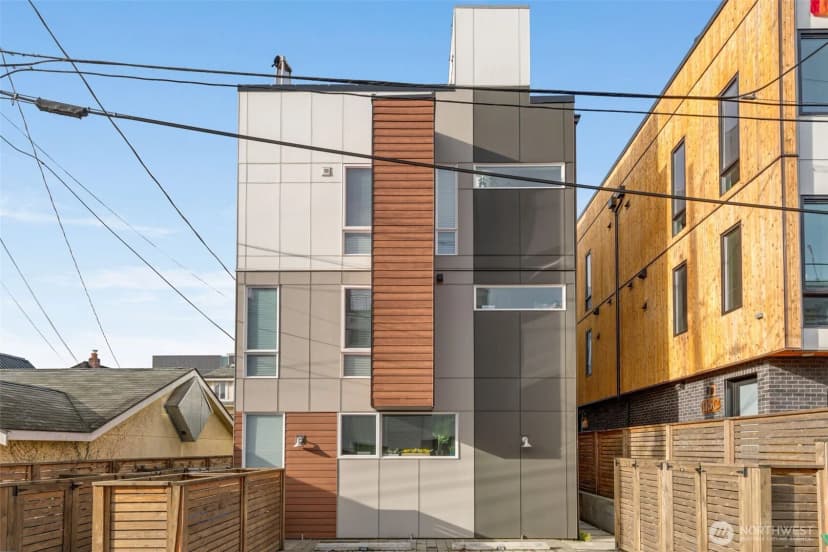 Property photo for 1112 13th Avenue #e, Seattle photo 31