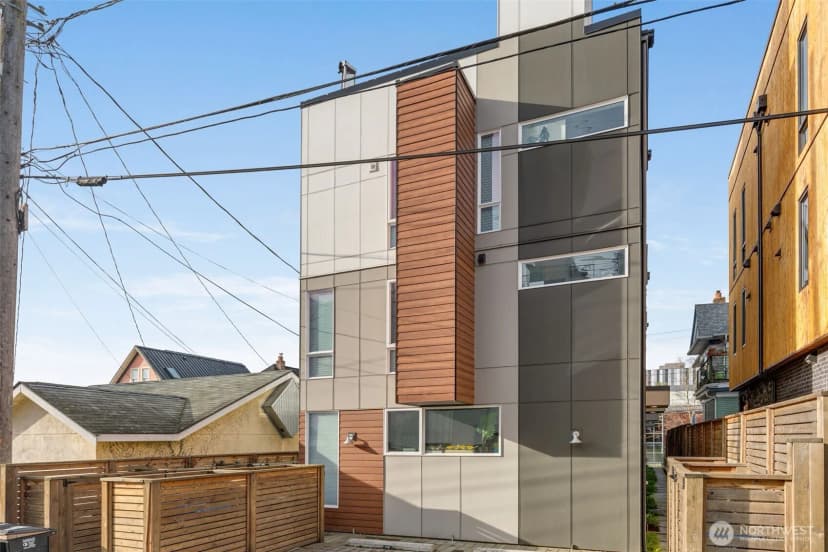 Property photo for 1112 13th Avenue #e, Seattle photo 32