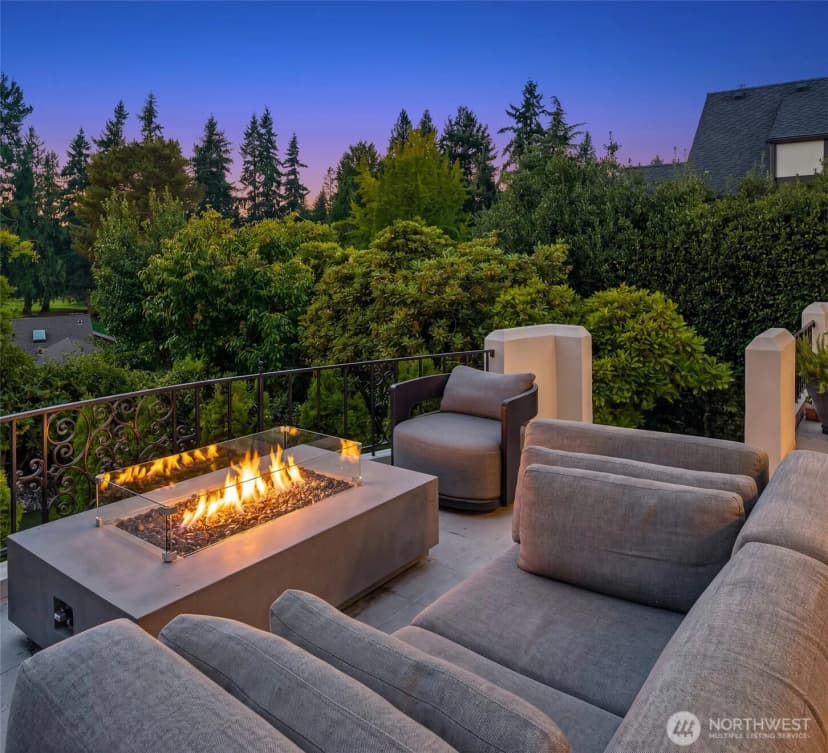 Property photo for 1641 Windermere Drive E, Seattle photo 35