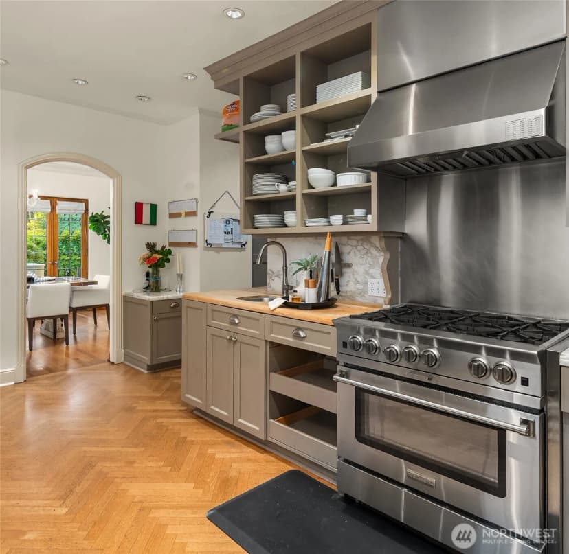Property photo for 1641 Windermere Drive E, Seattle photo 14
