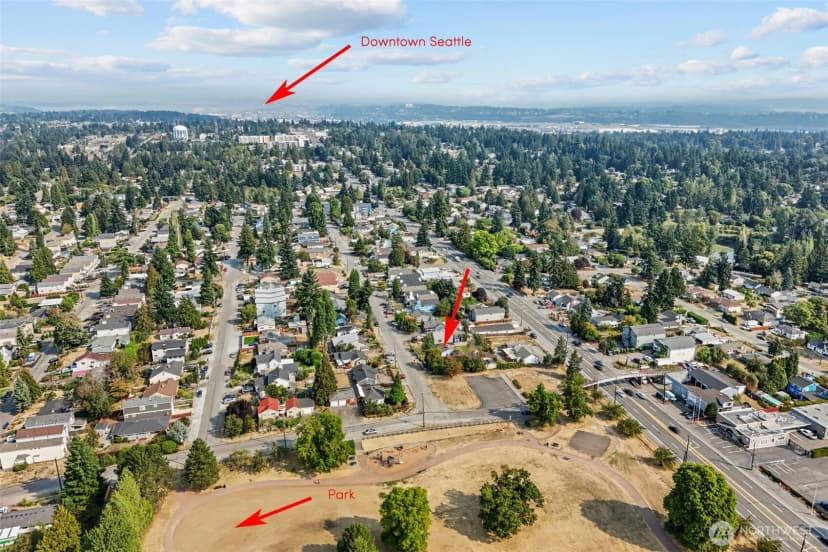 Property photo for 12450 1st Avenue Sw, Burien photo 30