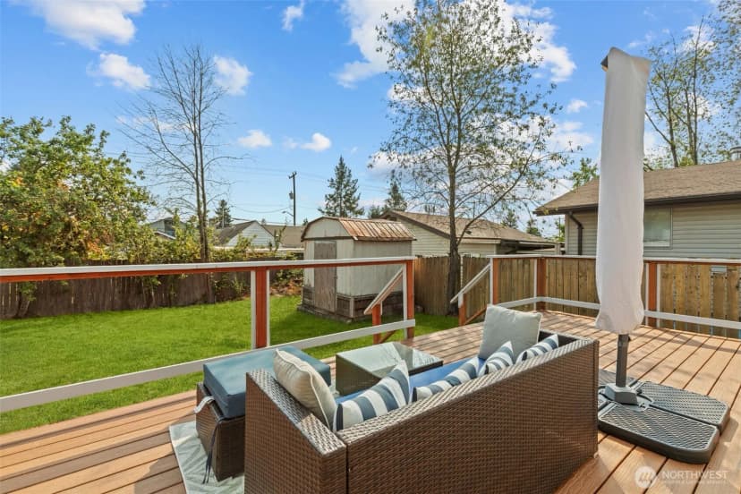 Property photo for 12450 1st Avenue Sw, Burien photo 18