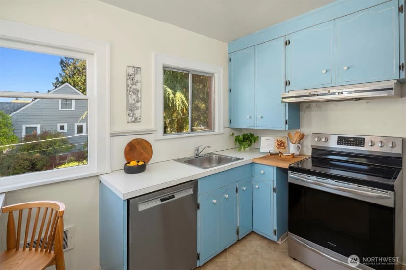 Property photo for 1222 Ne 100th Street, Seattle photo 12
