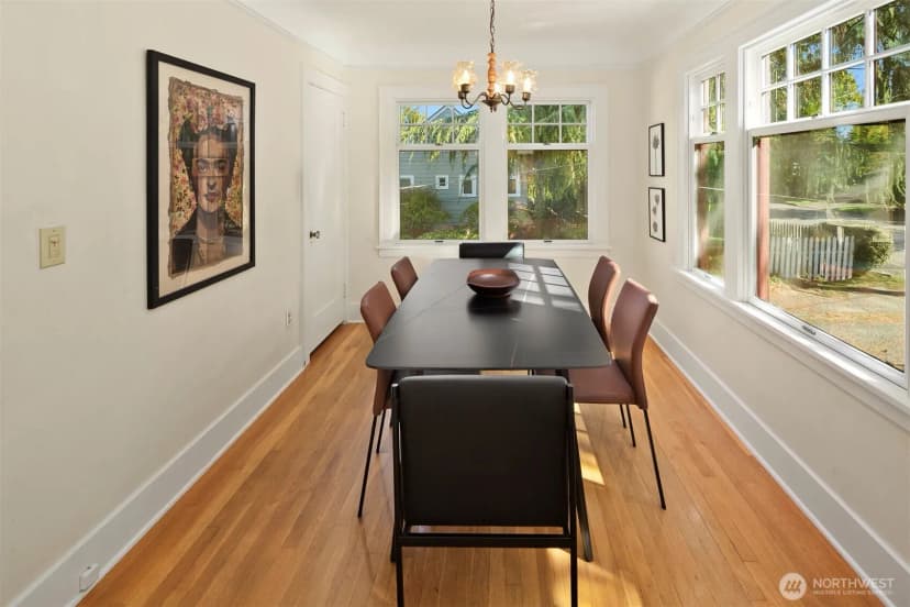 Property photo for 1222 Ne 100th Street, Seattle photo 10
