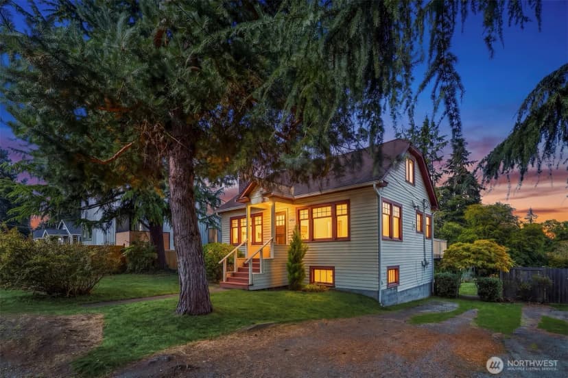 Property photo for 1222 Ne 100th Street, Seattle photo 3