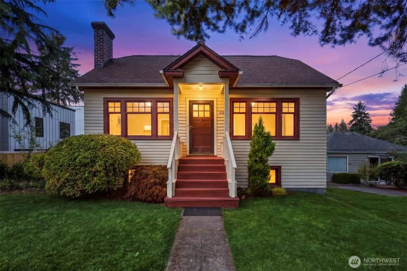 Property photo for 1222 Ne 100th Street, Seattle