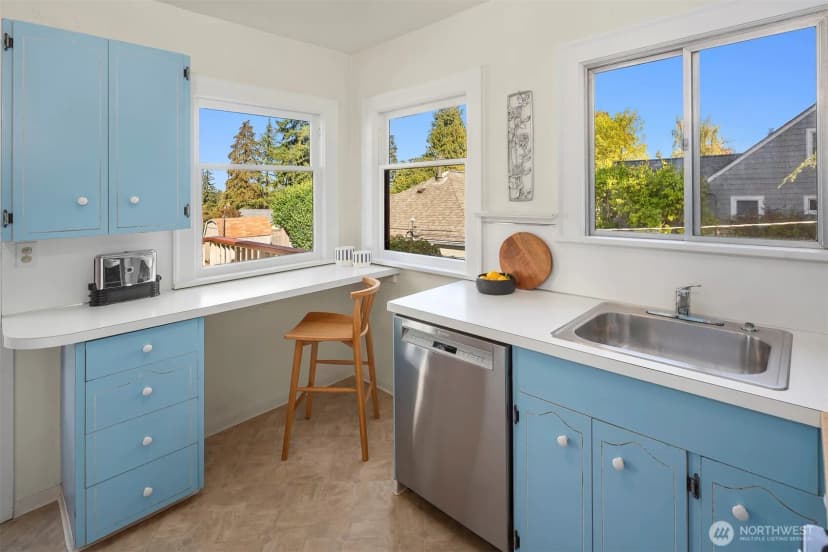 Property photo for 1222 Ne 100th Street, Seattle photo 15