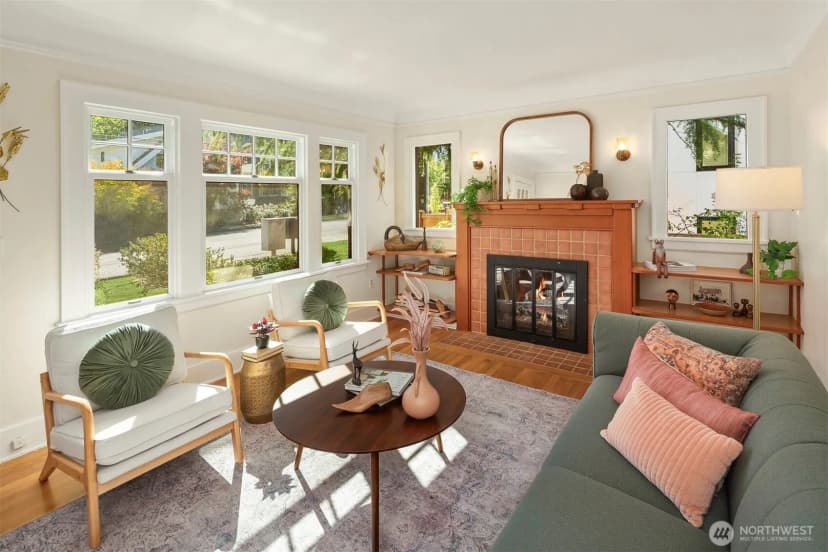 Property photo for 1222 Ne 100th Street, Seattle photo 6