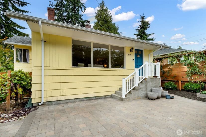 Property photo for 11037 Sand Point Way Ne, Seattle photo 30
