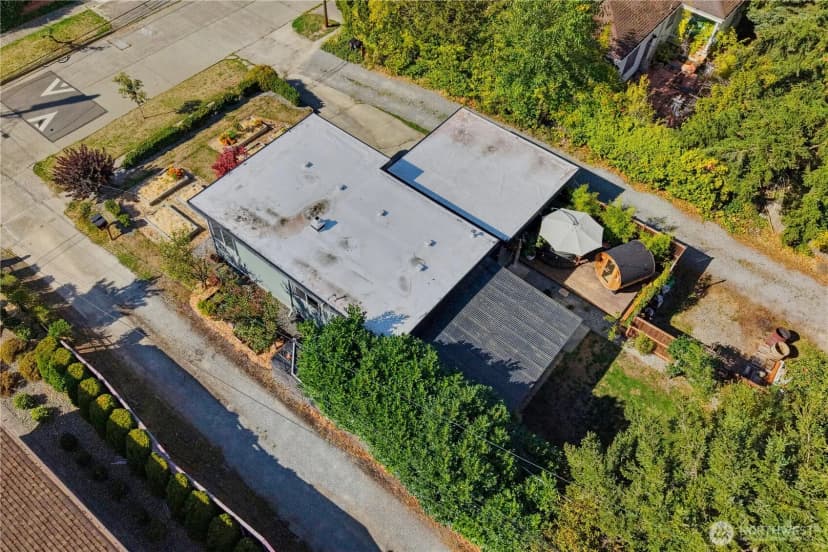 Property photo for 9712 57th Avenue S, Seattle photo 32