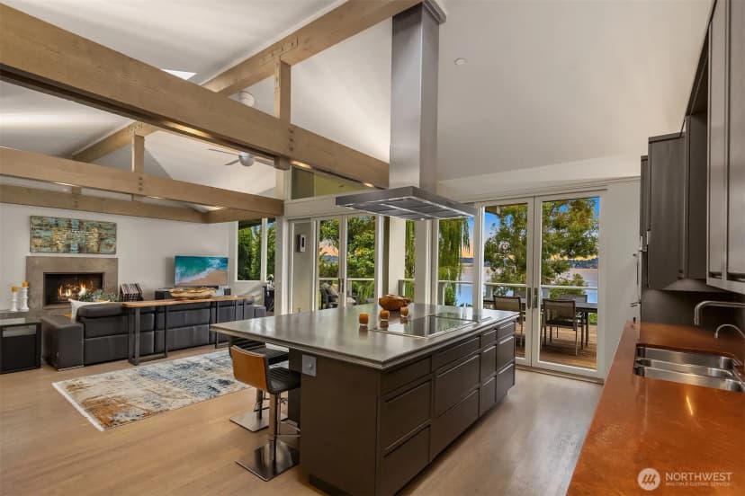 Property photo for 8493 W Mercer Way, Mercer Island photo 14