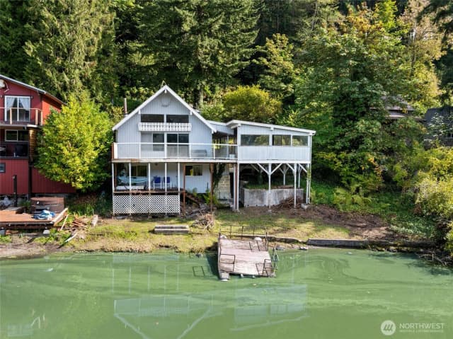 Property photo for 39304 Ski Park Road E, Eatonville photo 2